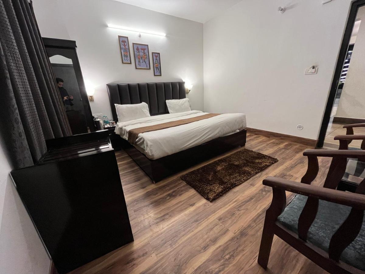 Cedar Woods Resort By Heyan Hotels 奈尼塔尔 外观 照片